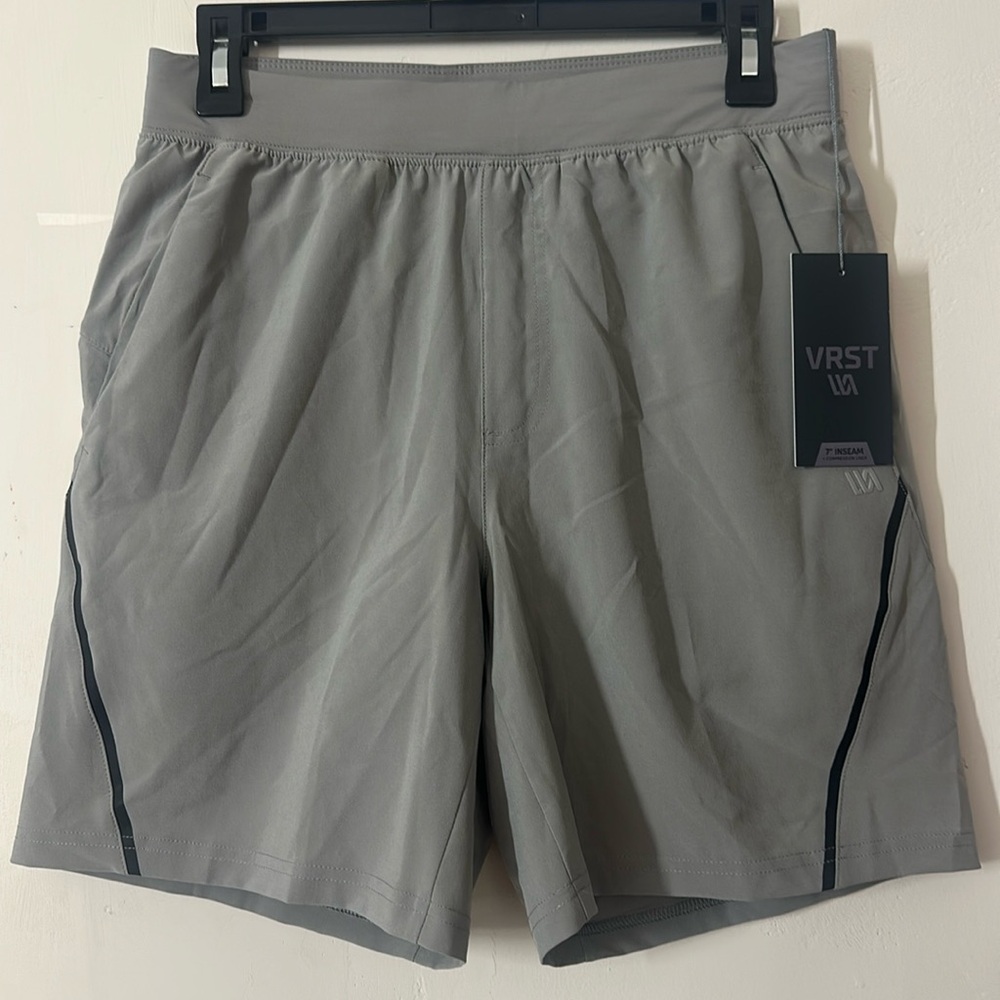 VRST Men's Shorts with Compression Liner NWT
